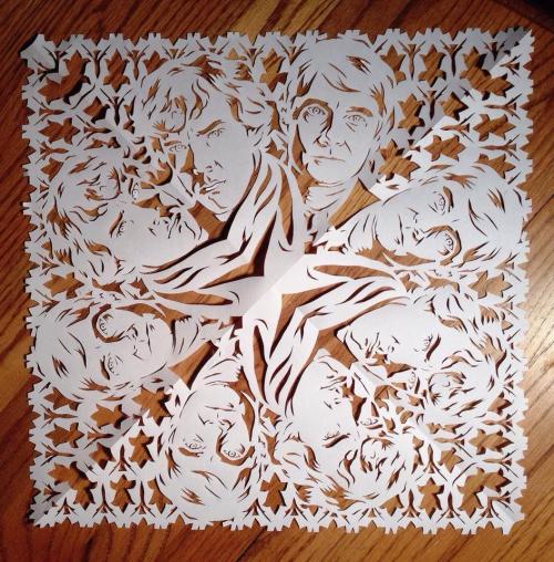 bakerstreetbabes: thescienceofjohnlock:  melodywilde:  My amazing artist son was making snowflakes f