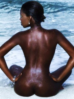 naked-african-girl:  Tight-bodied ebony charmer