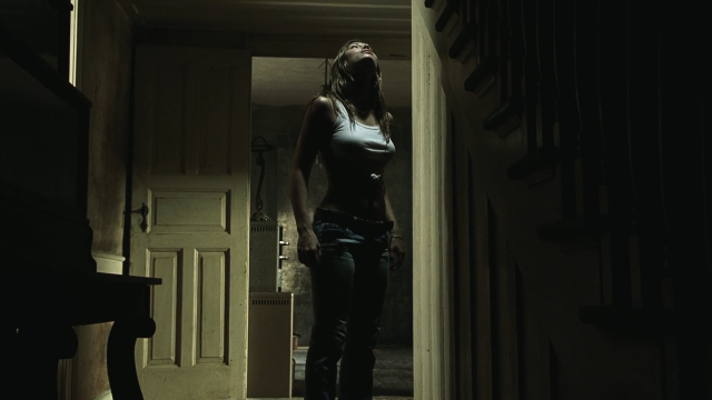 Jessica Biel in The Texas Chainsaw Massacre (2003).