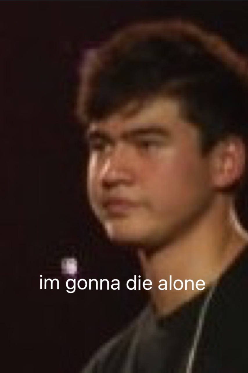 wastethemuke:  When your friends are all lovey-dovey so you just stand there like