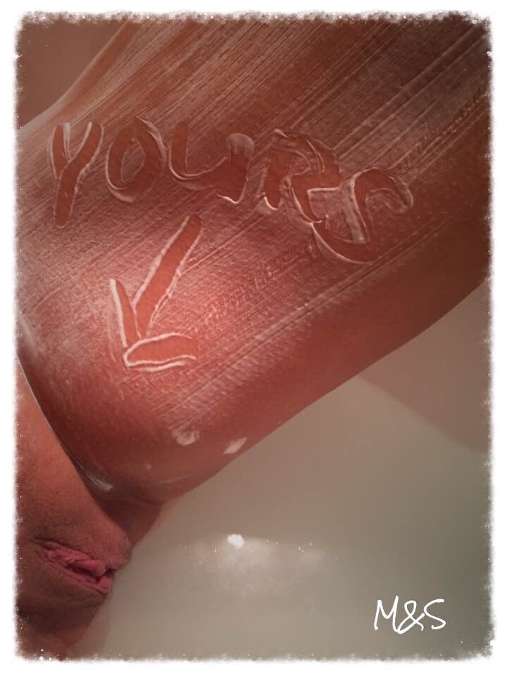 feistylittleleopard:  Sharing some bath time fun with our tumblr friends -kisses