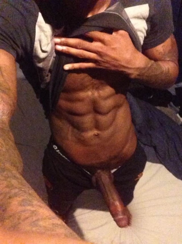 marcussnow69:  Reblogged by marcussnow69  Please follow:1 http://nudeselfshots-blackmen.tumblr.com/2