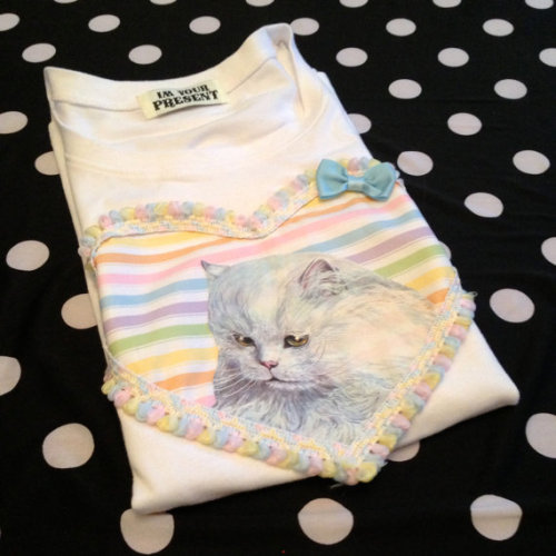 pastelbmob:White Applique Cat Tee$28