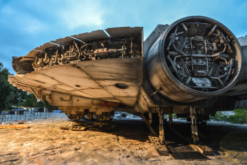 astromech-punk: a group of star wars fans go looking for episode 8 filming locations and strike geek gold when they stumble upon the Millennium Falcon just sitting in a field all by itself.   