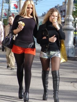 pantyhose-magazine.tumblr.com post 167446455752