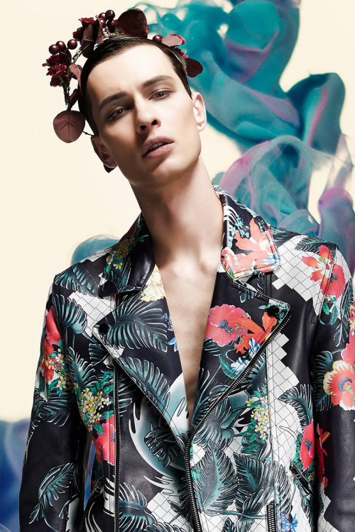 XXX strangeforeignbeauty:  Dima Dionesov | Photographed photo