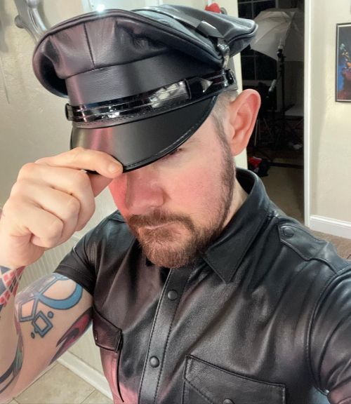 gaycomicgeek:Just missing some leather pants and a leather tie. (Maybe a cigar too) #leatherman #Gay