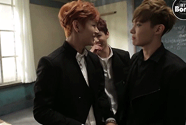 bangtanfabulous:Jung Hoseok has a way to make Kim Taehyung feel flustered.