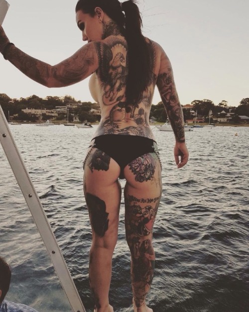 inlovewiththisaltgirl:Miss MJ Montana