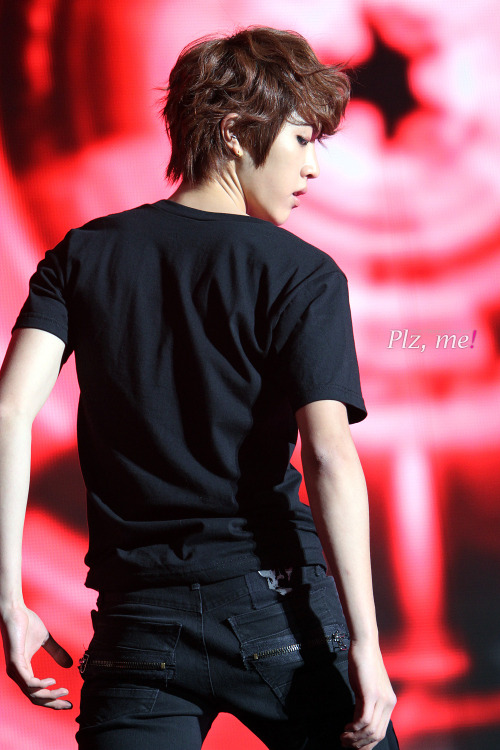 ifntsungyeol:  111229 SBS Gayo Daejun© Plz, me! | do not edit, crop or remove watermark.             