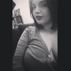 aymygod:  XoXo #curvy #darklips #crosstattoo #mua #thick #texas #sweaterweather #getyousomeofthatbouncebaby