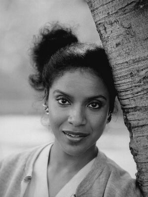 kingpo-the-young-poet:  therealbigsketch:  rudegyalchina:  purpro:  … Phylicia