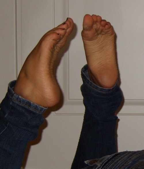 hornyfootfetishhope:  Her feet foot fetish and what is feet fetish