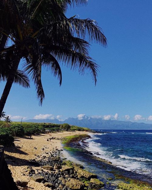 Beach bumming at Ho’okipa. #adventure #outdoors #hiking #backpacking #beach #sand #ocean #ho’opika #