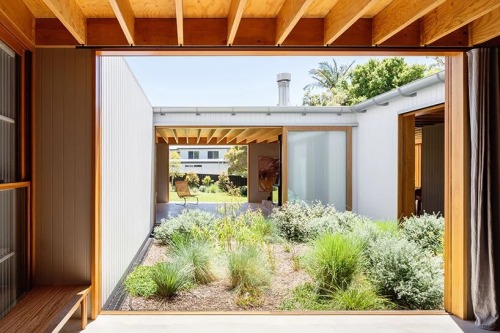 Bundeena House / Tribe Studio ArchitectsPhotos © Katherine Lu