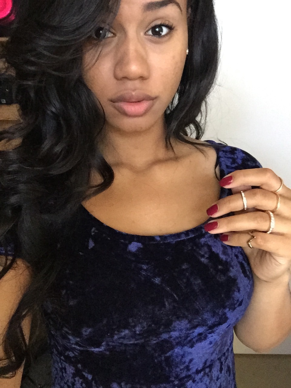 laurennohill:I haven’t taken any selfies recently so here are some older ones.