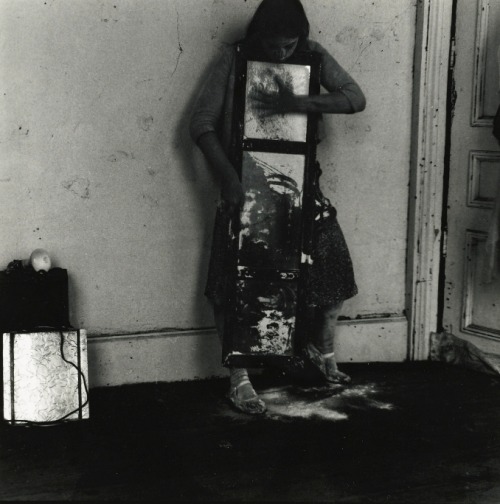 Porn photo regardintemporel:  Francesca Woodman - Untitled,