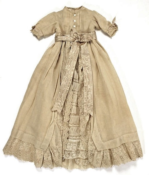 Victorian child&rsquo;s christening coat.