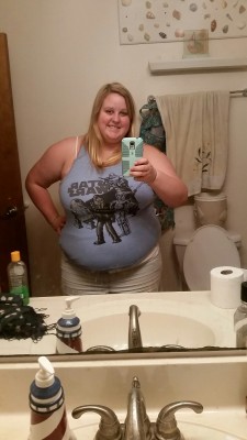 sexyxchubs:  I celebrated doing well in school this week by going to the fair twice and pigging out. This is the outfit I wore. I’m going to need new tank tops soon! 