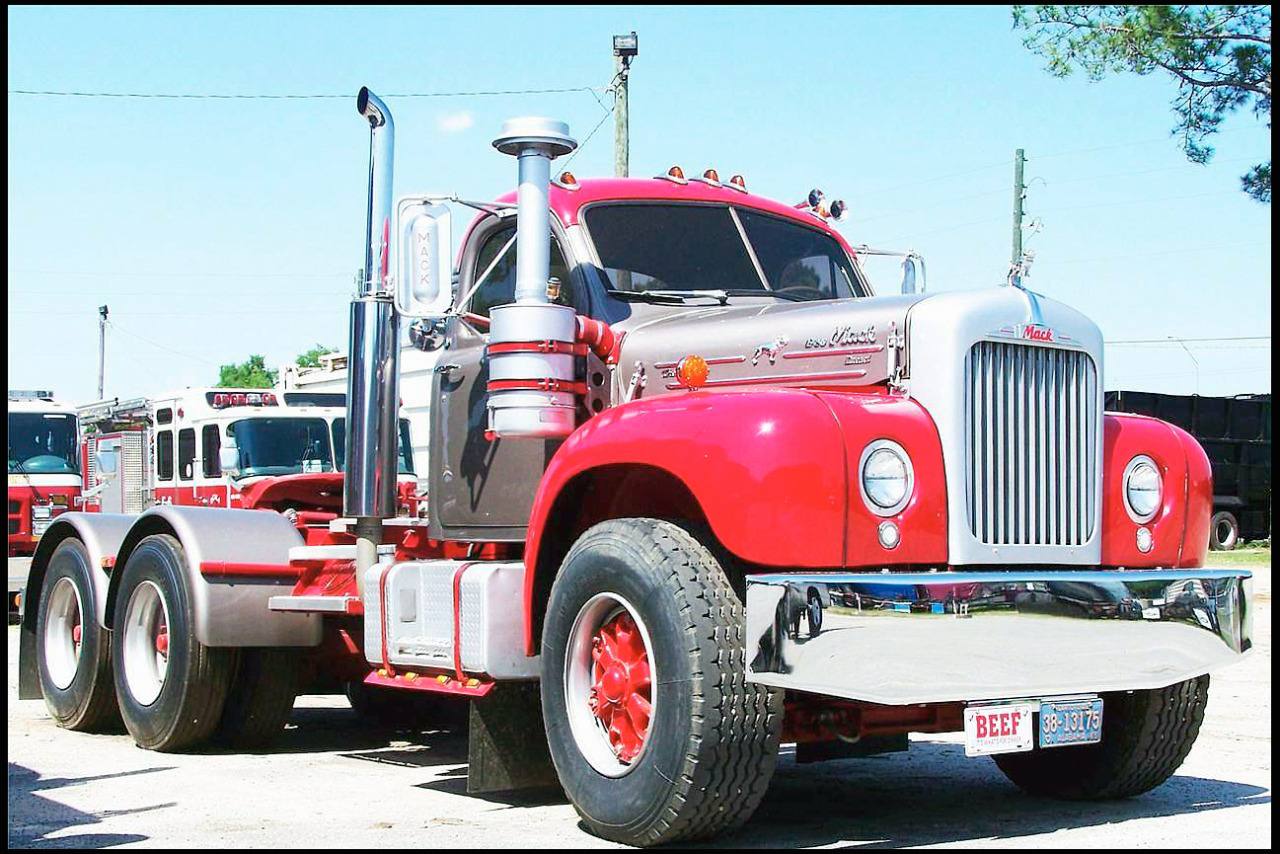 semitrckn:  1965 Mack B-53 classic 