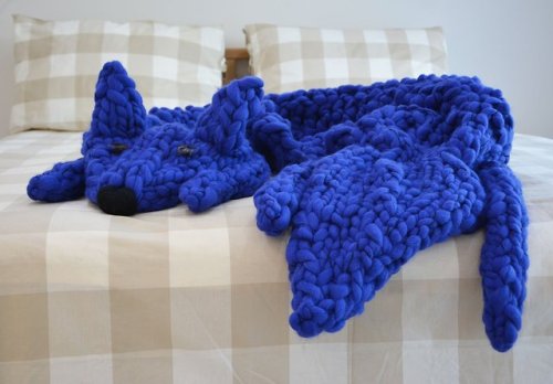 sosuperawesome: Chunky Knit Wool and Fleece Animal Blankets AmeBa77 on Etsy See our #Etsy or #Knit t