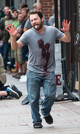 god-hole:  ganondilf:  hellyeahcharlieday:  Charlie Day is seen filming scenes of season 12 of It&rs