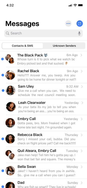 blackpack:a peek at what’s inside      :      (   Jacob Black’s phone.   )      …social media au    