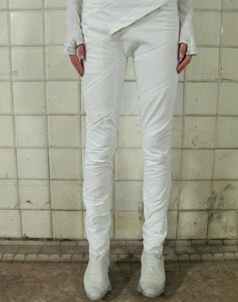 humalien:  A.F. VANDERVORST A/W 1999 VS. CAROL CHRISTIAN POELL FE-MALE “SELF-SAME” S/S 2009