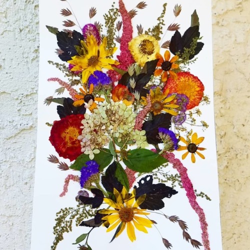 Words cannot express how much I love a good #autumn #wildflower #bouquetpreservation. It&rsquo;s