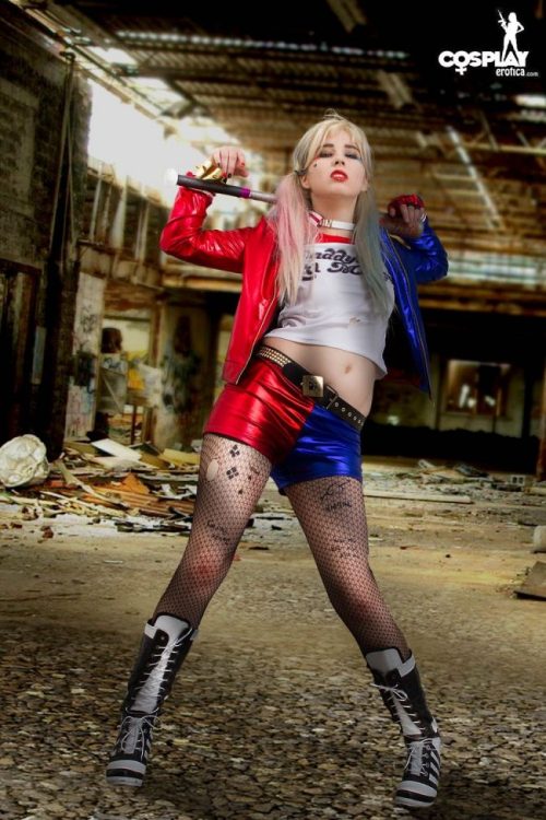 Suicide SquadEro-cosplay with Stacy dressed as Harley Quinn from the Suicide Squad. Sexy but psycho.