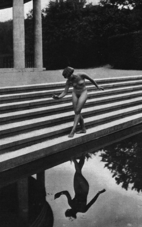 semioticapocalypse: Paul Osenfels. Dancer, Stuttgart Dance School. 1927 [::SemAp Twitter || SemAp::]