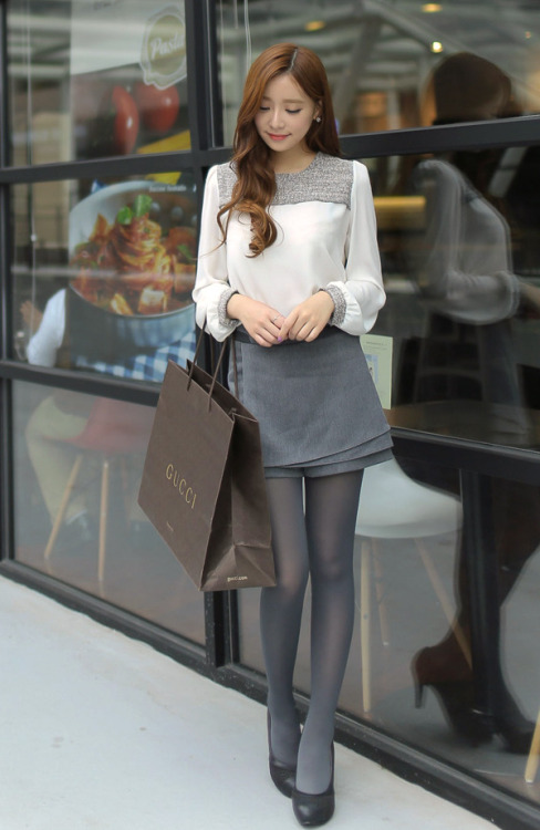 heypantyhose:Pantyhose in grey.