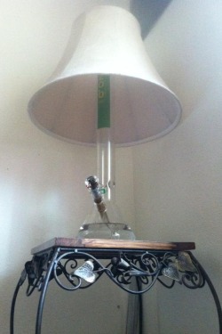 whospilledthebongwater:  Nice lamp