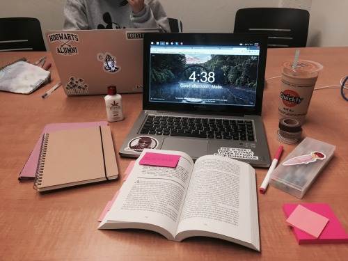 mailestudies:  030916 || 4:38pm  yet another library study date with @beks-studies 