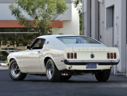 fullthrottleauto:  Mustang Boss 429 ‘1969