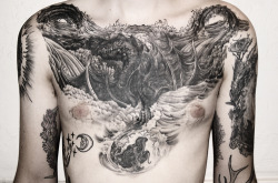 ellamyua:  Bryan Proteau’s leviathan chestpiece by FeigrAdapted from Gustave Dore 