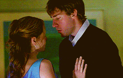 fancynewbeesly:  top 5 jim/pam kisses1. casino night 