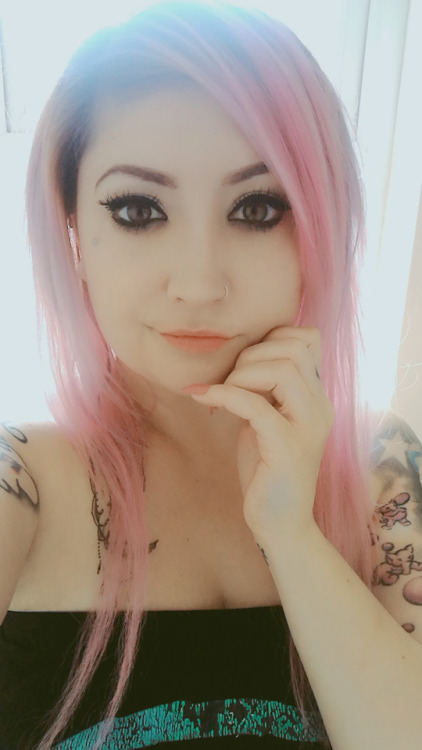 Loving having pink hair again.