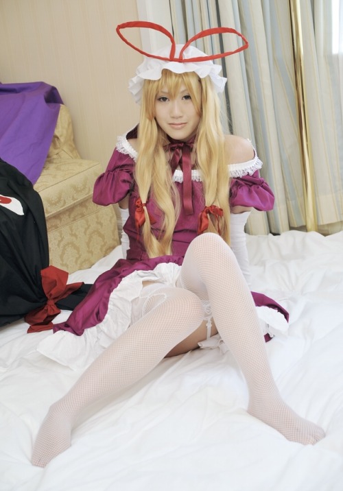 cosplayjapanesegirlidols:Touhou Project - Yukari Yakumo (Pink Web) [webDL] 1-7