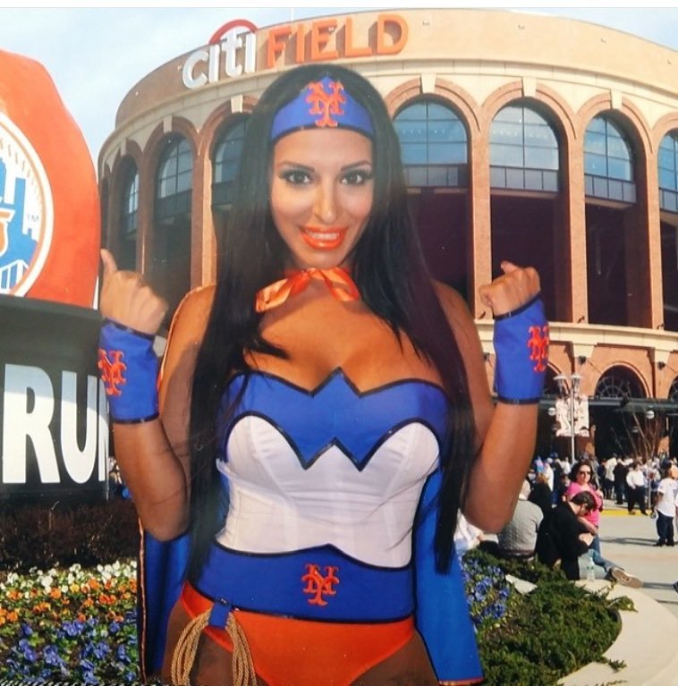 5 days until I see my @mets play in the #WorldSeries at #Citifield!  Who&rsquo;s