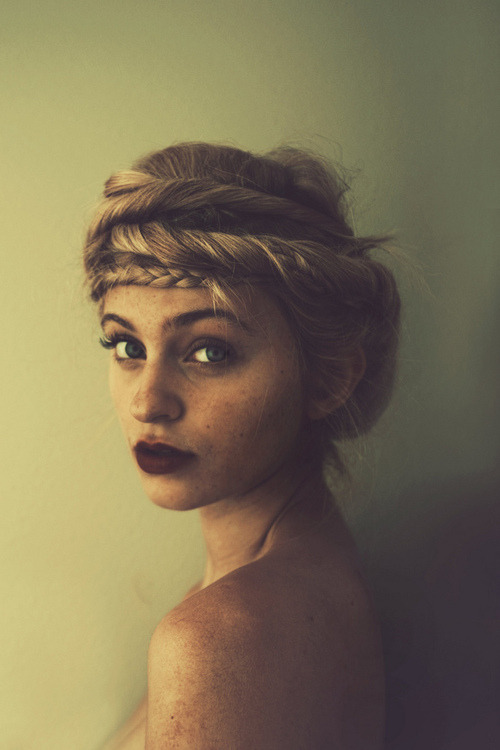setyourpridetotheside:  ~ Excuse me, but Nostalgia is calling again ~ auf We Heart It. http://weheartit.com/entry/40273074 