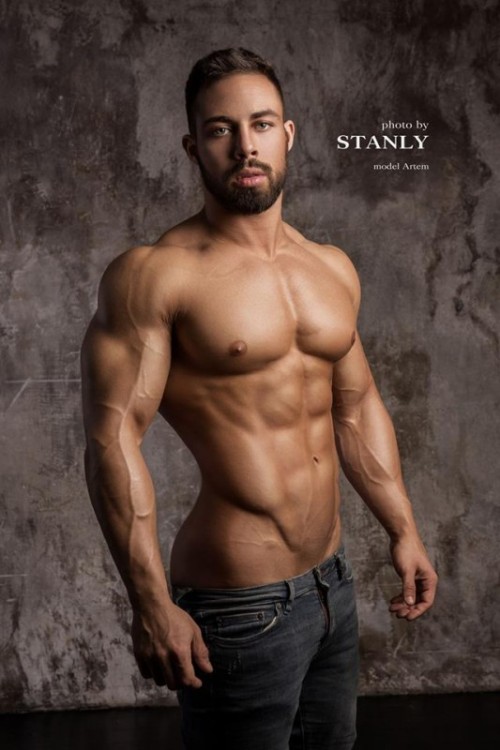 cdnlifter27:  Artem Photos: Stas Vokhmin 