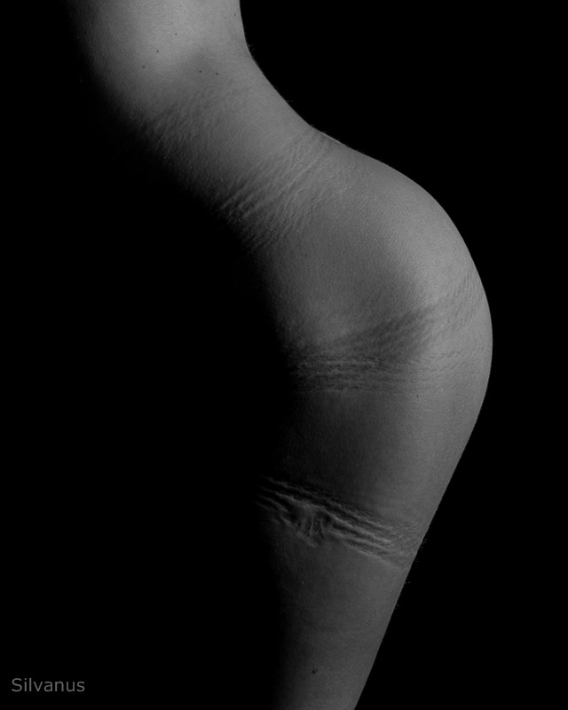 silvanusart:  Tina enjoys rope, perhaps a little too much?