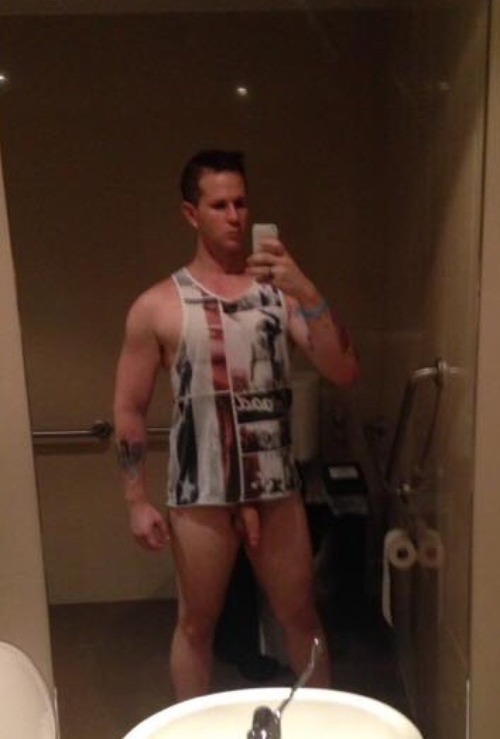 down-belly:  northsidehottie:  gayboy-brisbane: adelaideboy101:   brisbane2000:  #brisbane #cut  Yeah I’d fuck you ;)   Hello daddy ;) I wanna bury my cock into that ass!   Hot!  Ash  Stunning Aussie cut