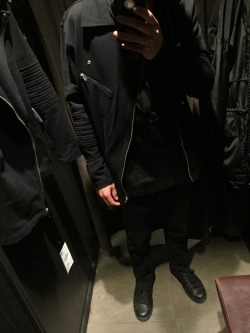 BLACK CLOTHES