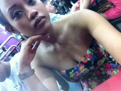 wtfsgurls:didydan1sd:Erisyiaa farellAnyone knows of her whereabouts do pm. Urgent.