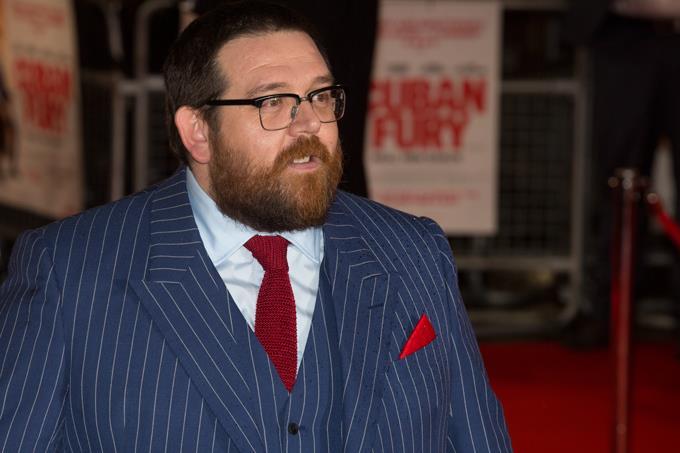 pumpumschlanger:  Nick Frost looking his dapper best 