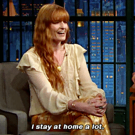 rosemondepike:Florence Welch on Late Night with Seth Meyers