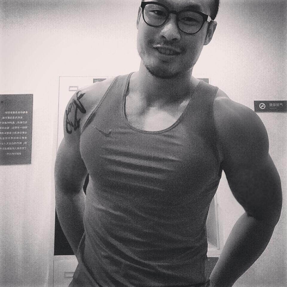 asianhunk-pecs-nips-asses:  Nice!