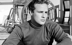 johnmackbrowns:  Marlon Brando photographed on set of The Men, 1949.